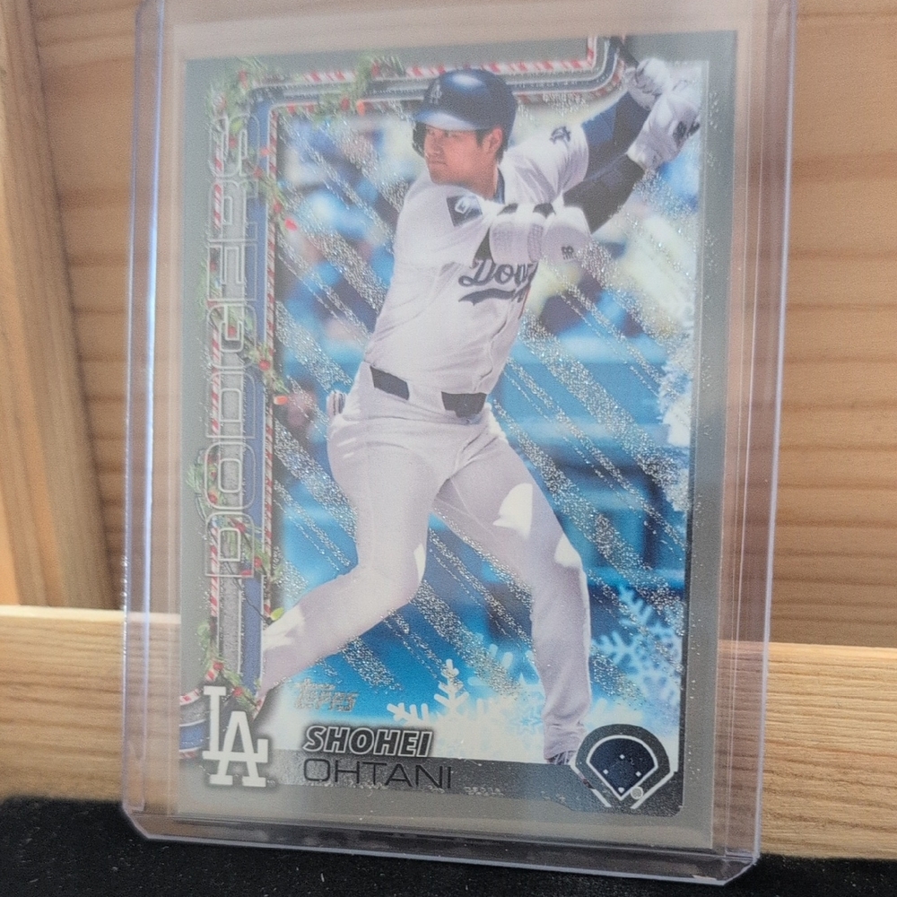 2025 Topps Holiday Shohei Ohtani  Silver Glitter SP Dodgers